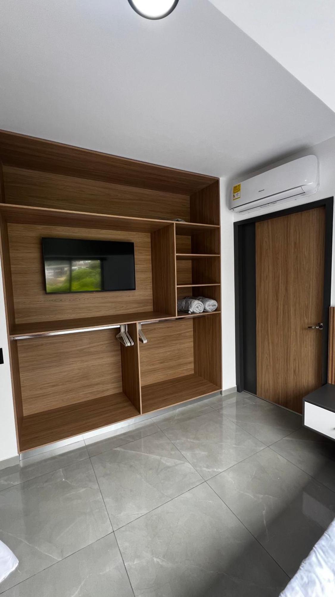 Hotel Casa Kreenty กาลี ภายนอก รูปภาพ